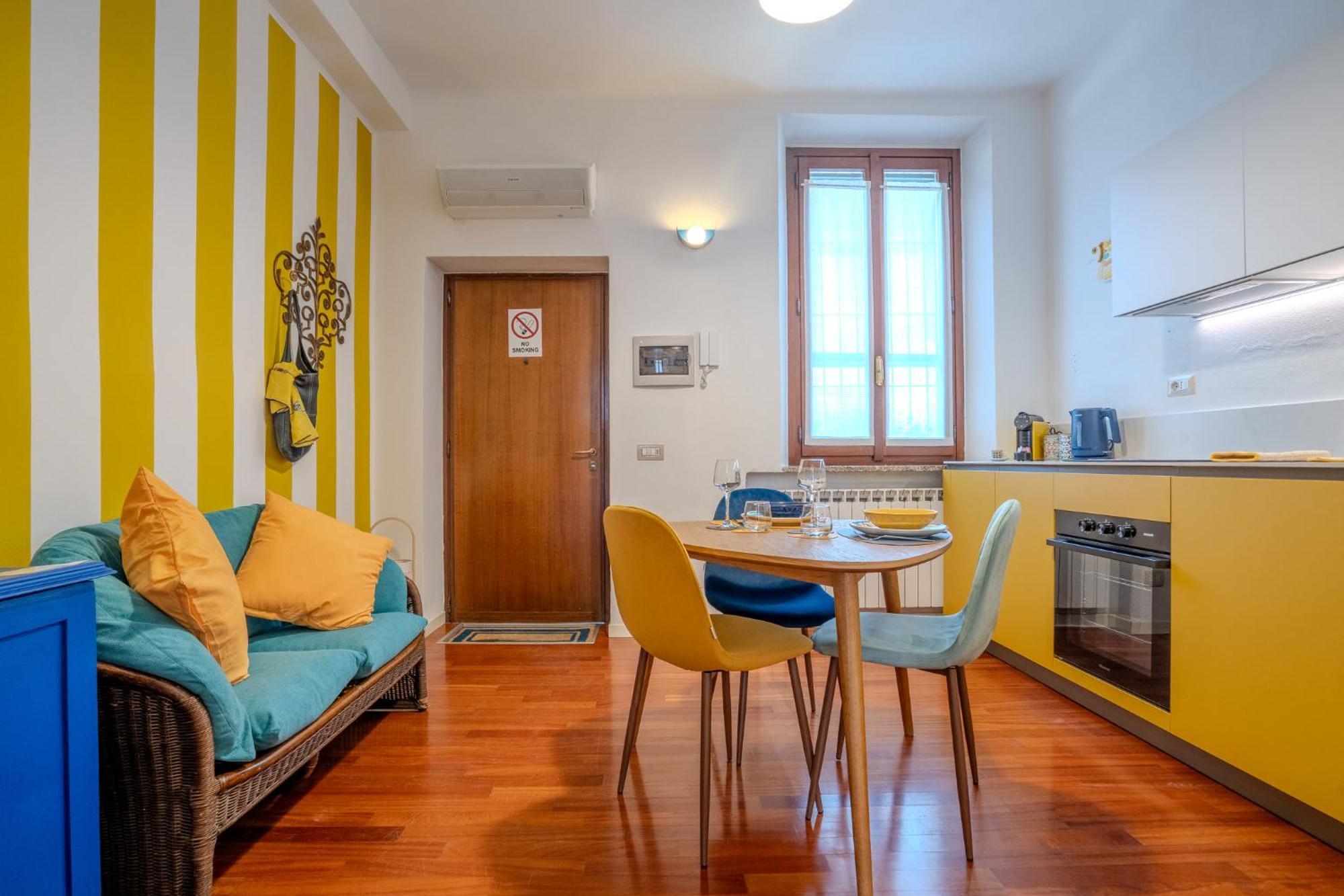 Case Ospitali - Casa La Fontanella, Suggestivo Bilocale X2 In Corte Чернуско-суль-Навильо Экстерьер фото